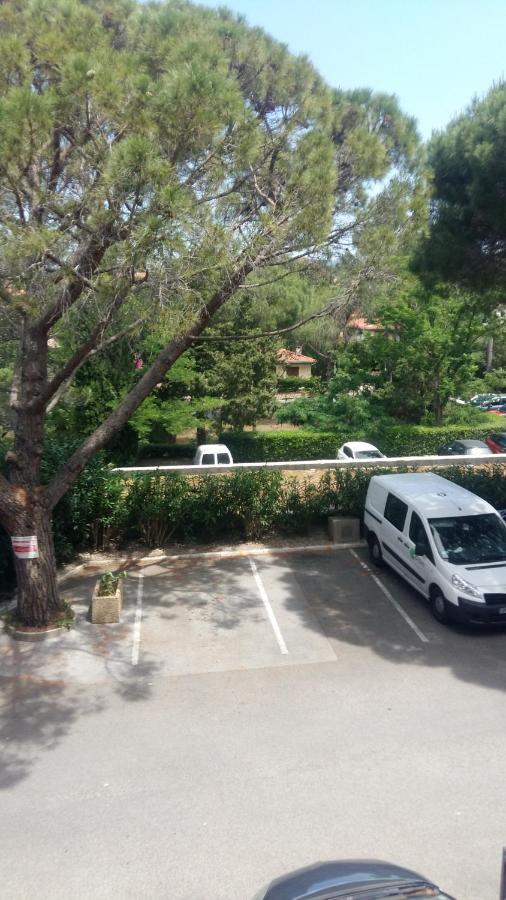 Appartement F3 Valescure Saint-Raphaël Kültér fotó